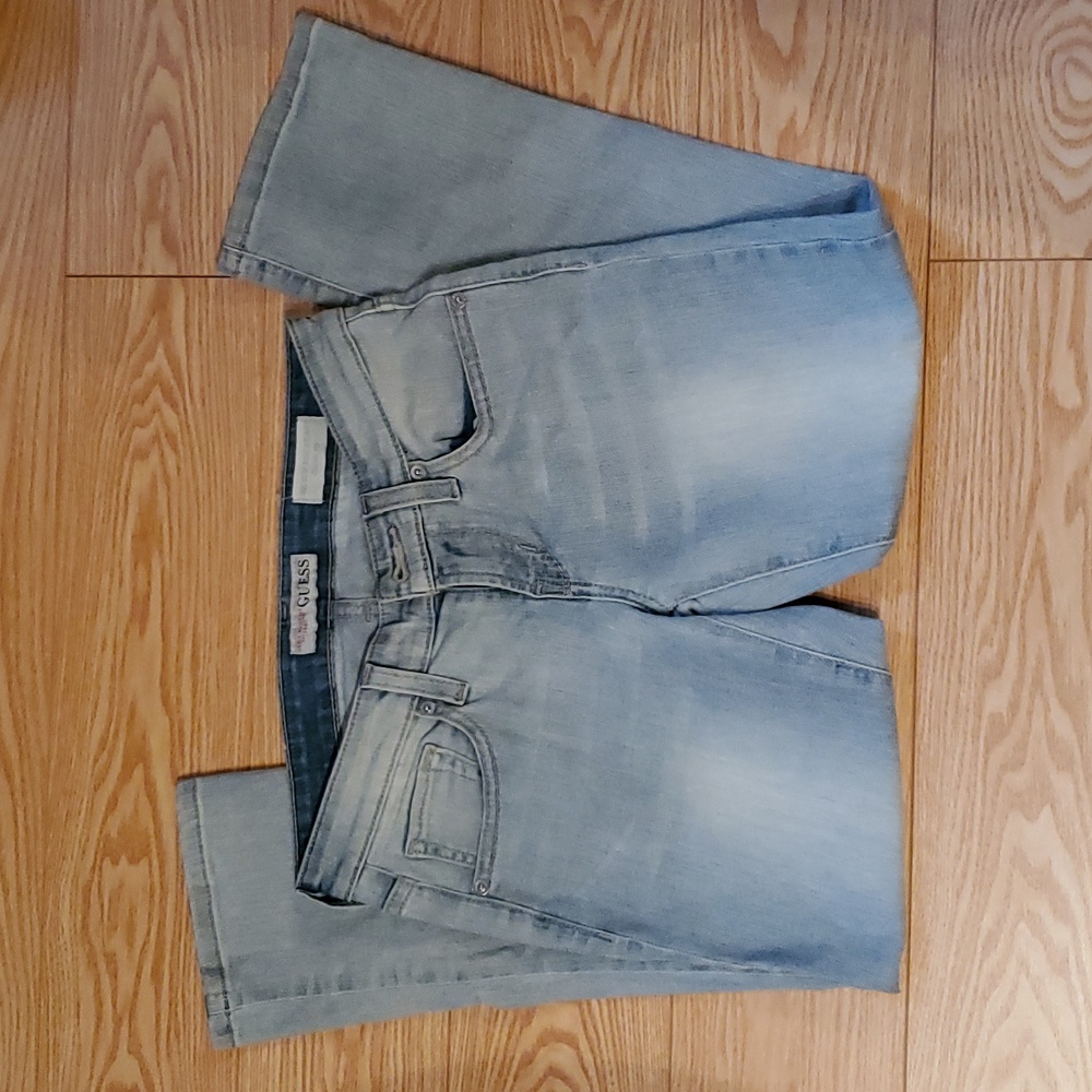 GUESS 3/4 length skinny jeans, size 25